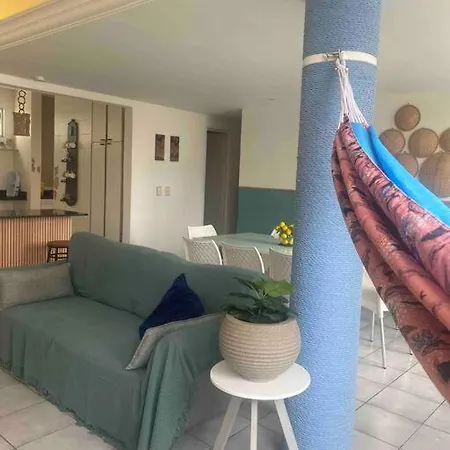 Apartamento Com Três Suítes