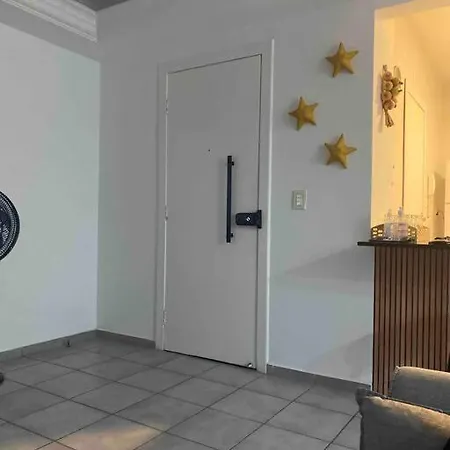 Apartamento Com Três Suítes