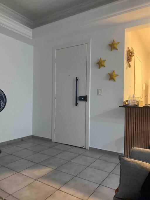 Apartamento Com Tres